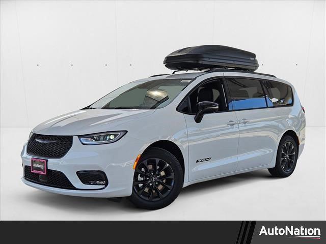 new 2025 Chrysler Pacifica car, priced at $38,553