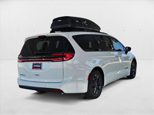 new 2025 Chrysler Pacifica car, priced at $38,553