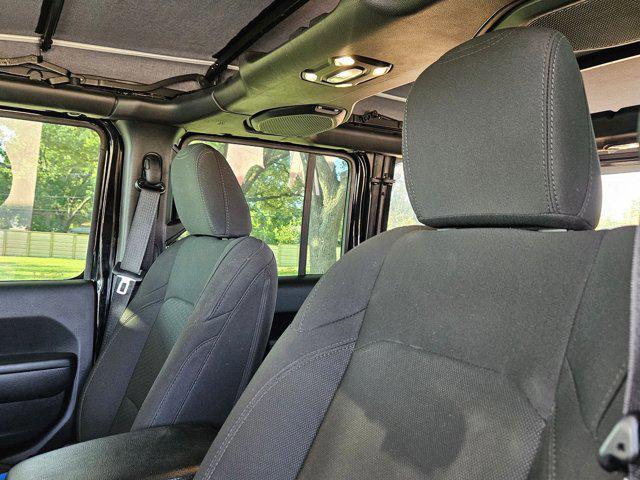 used 2022 Jeep Wrangler Unlimited car, priced at $32,997