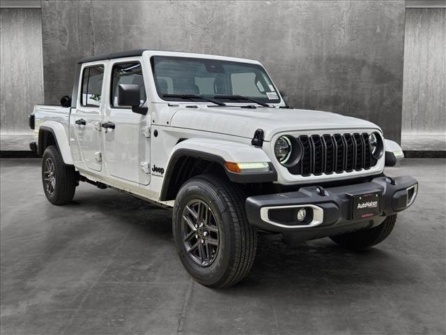 new 2024 Jeep Gladiator car, priced at $44,433