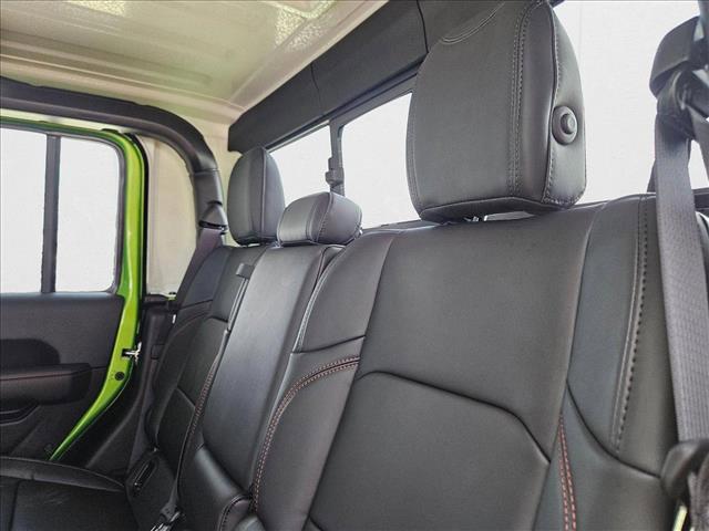 new 2025 Jeep Gladiator car, priced at $46,062