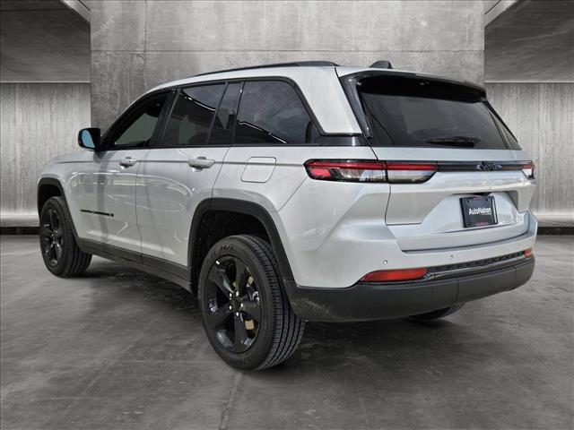 new 2024 Jeep Grand Cherokee car, priced at $37,927