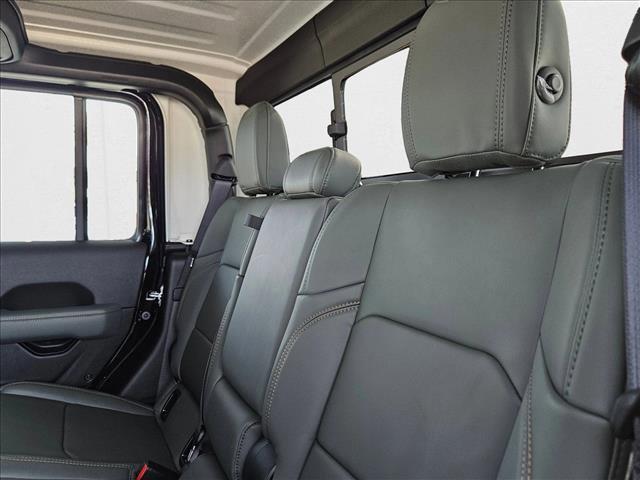 new 2025 Jeep Gladiator car, priced at $49,951