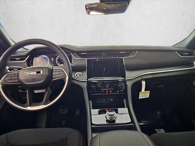 new 2025 Jeep Grand Cherokee car, priced at $34,189