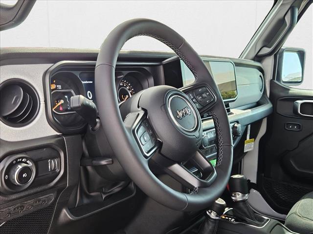 new 2025 Jeep Wrangler car, priced at $39,480