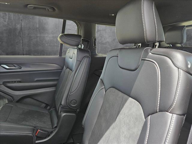 new 2025 Jeep Grand Cherokee L car, priced at $37,423
