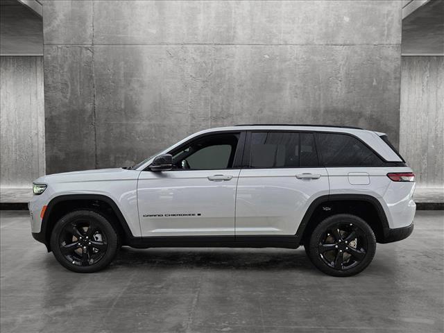 new 2024 Jeep Grand Cherokee car, priced at $40,469