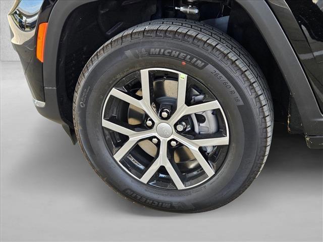new 2025 Jeep Grand Cherokee L car, priced at $40,995