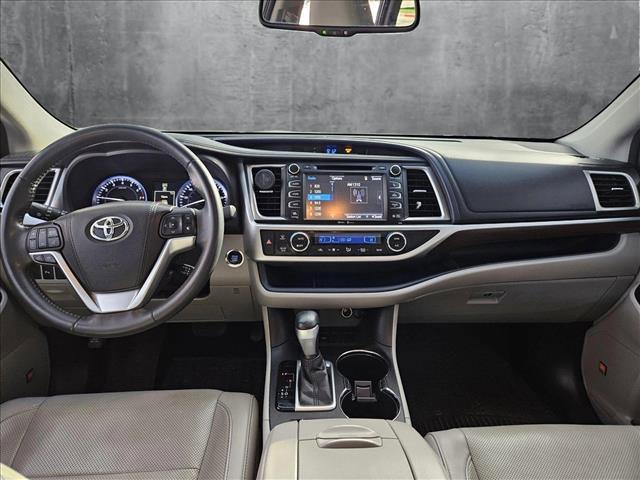 used 2015 Toyota Highlander car, priced at $17,994