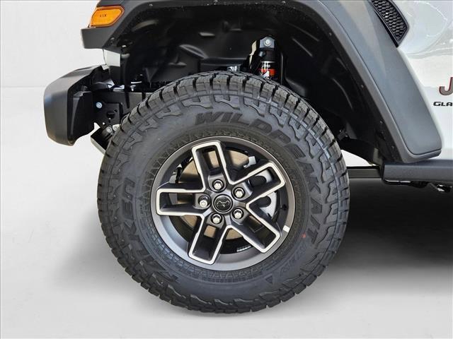 new 2025 Jeep Gladiator car, priced at $43,577