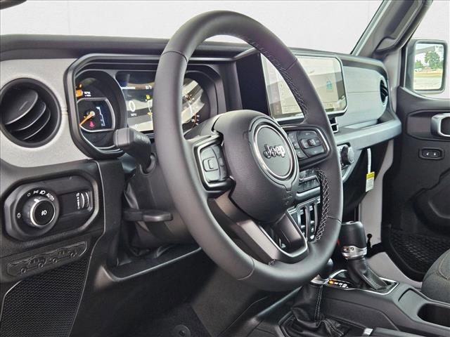 new 2025 Jeep Wrangler car, priced at $38,517