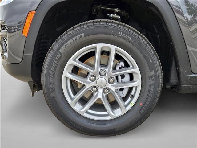 new 2025 Jeep Grand Cherokee car, priced at $34,189