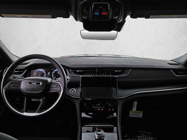 new 2025 Jeep Grand Cherokee car, priced at $34,189