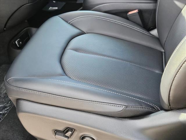 new 2025 Chrysler Pacifica car, priced at $38,553