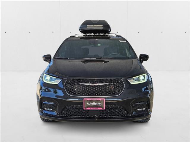 new 2025 Chrysler Pacifica car, priced at $38,553
