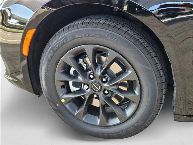 new 2025 Chrysler Pacifica car, priced at $38,553