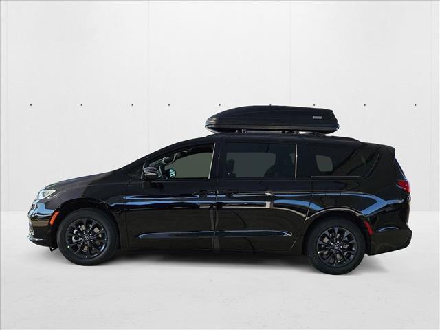 new 2025 Chrysler Pacifica car, priced at $38,553