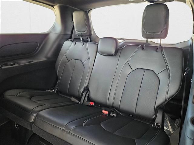 new 2025 Chrysler Pacifica car, priced at $38,553