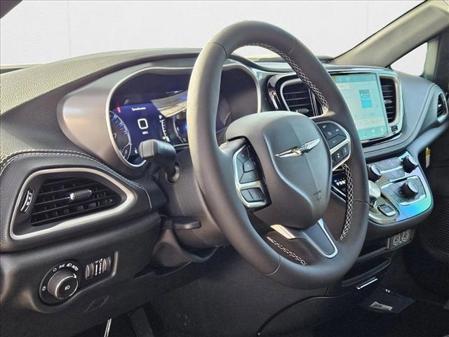 new 2025 Chrysler Pacifica car, priced at $38,553