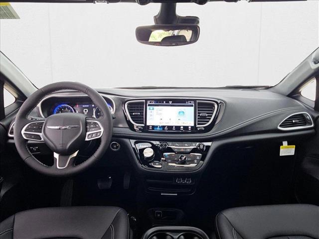 new 2025 Chrysler Pacifica car, priced at $38,526