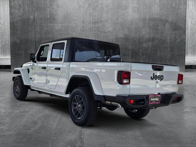 new 2025 Jeep Gladiator car, priced at $41,384