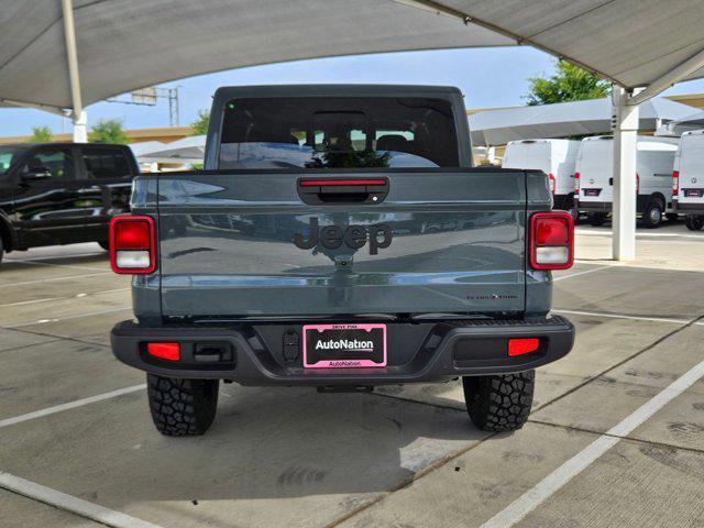 new 2025 Jeep Gladiator car, priced at $40,124