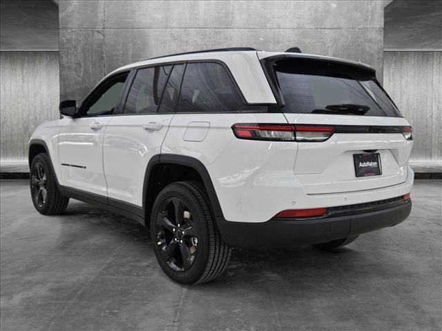 new 2024 Jeep Grand Cherokee car, priced at $37,841