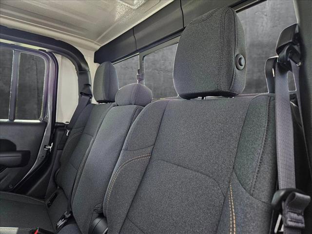 new 2025 Jeep Gladiator car, priced at $41,170