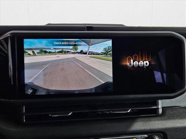 new 2025 Jeep Gladiator car, priced at $39,670