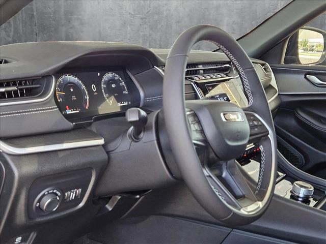 new 2025 Jeep Grand Cherokee car, priced at $35,999