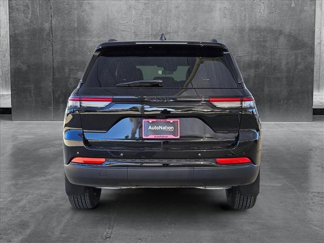 new 2025 Jeep Grand Cherokee car, priced at $35,999