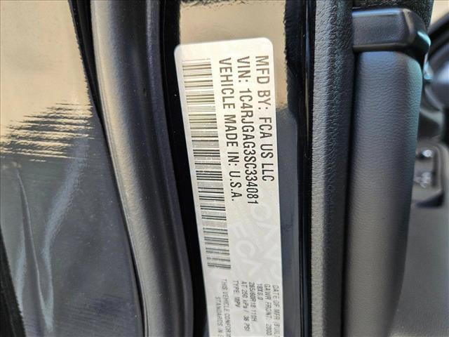 new 2025 Jeep Grand Cherokee car, priced at $35,999