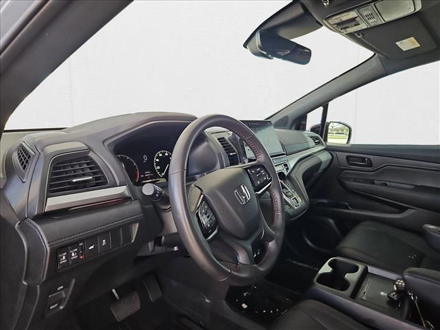 used 2025 Honda Odyssey car, priced at $39,970