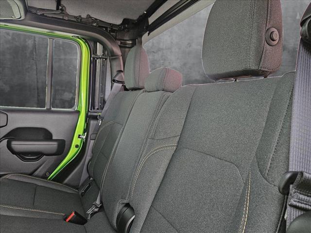 new 2025 Jeep Gladiator car, priced at $41,451