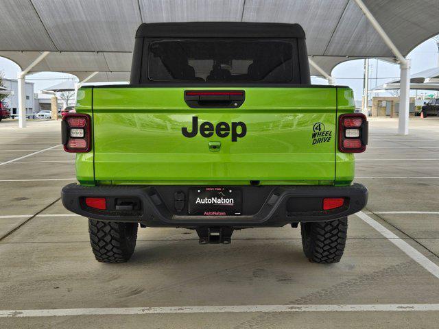 new 2025 Jeep Gladiator car, priced at $41,451