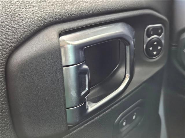 new 2025 Jeep Gladiator car, priced at $45,103