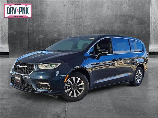 new 2025 Chrysler Pacifica Hybrid car, priced at $42,940