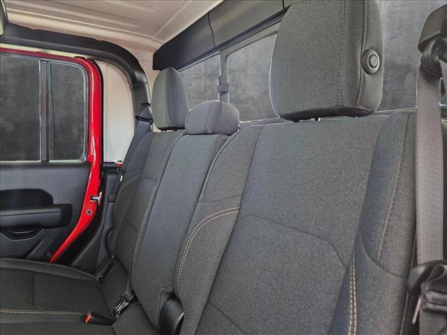 new 2025 Jeep Gladiator car, priced at $41,920