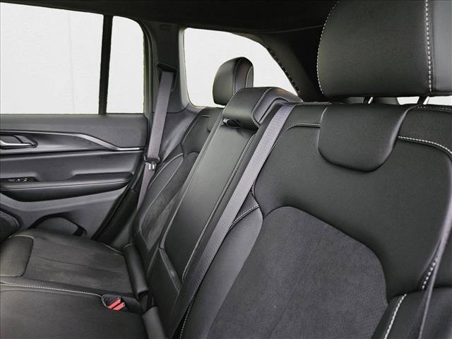 used 2025 Jeep Grand Cherokee car, priced at $37,798