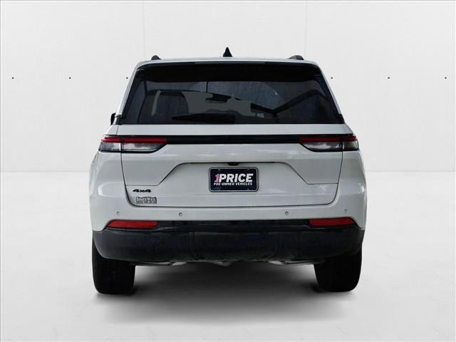 used 2025 Jeep Grand Cherokee car, priced at $37,798