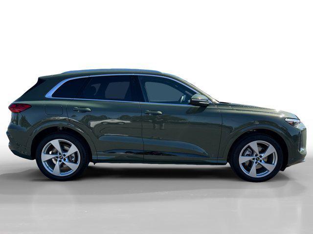 new 2025 Audi Q5 car, priced at $64,865