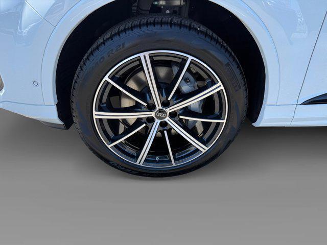 new 2025 Audi Q7 car, priced at $66,255