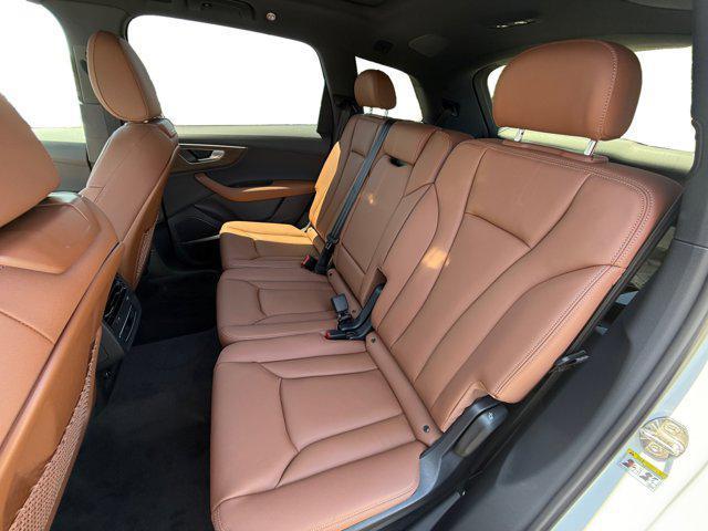 new 2025 Audi Q7 car, priced at $66,255