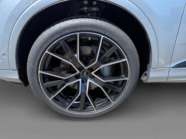 new 2025 Audi Q7 car, priced at $73,185