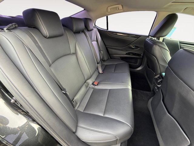 used 2022 Lexus ES 350 car, priced at $34,620