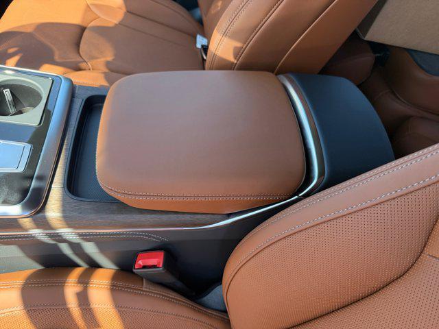 new 2025 Audi Q7 car, priced at $85,695