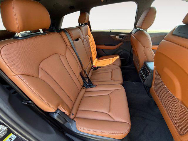 new 2025 Audi Q7 car, priced at $85,695