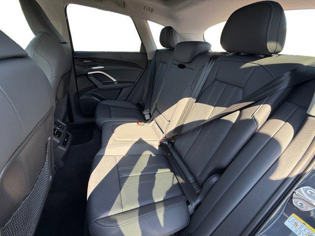 new 2025 Audi Q5 car, priced at $60,975