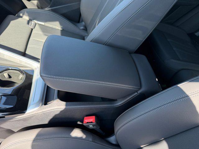 new 2025 Audi Q5 car, priced at $60,975