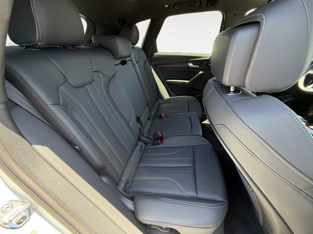 new 2025 Audi Q5 car, priced at $69,385